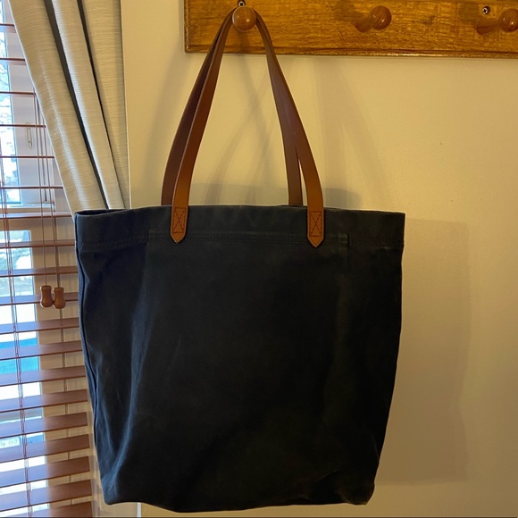 Madewell Handbags - Madewell Canvas Transport Tote